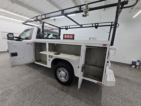Used 2018 Ford F350 XL w/ Power Equipment Group image 7