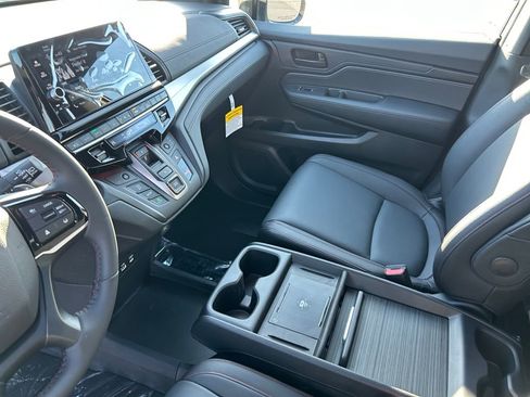 New 2026 Honda Odyssey Sport-L image 10