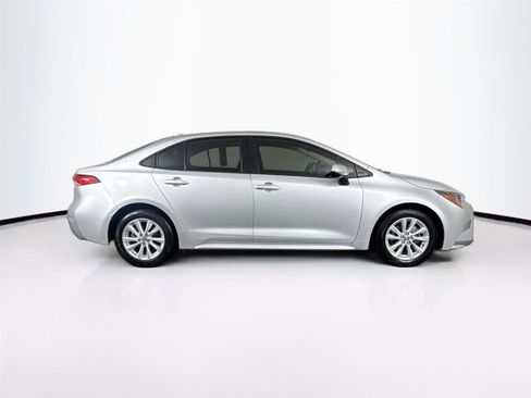 Certified 2023 Toyota Corolla LE image 10