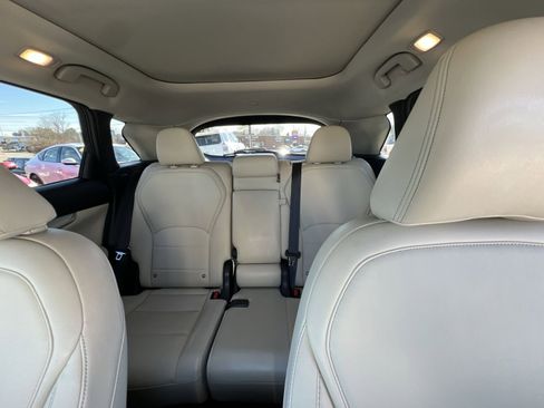 Used 2019 INFINITI QX50 Luxe w/ Navigation Package image 5
