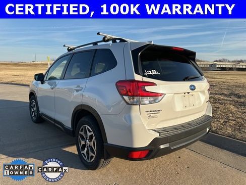 Used 2022 Subaru Forester Premium image 5