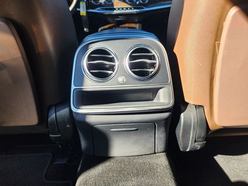 Used 2015 Mercedes-Benz S 550 Sedan image 16