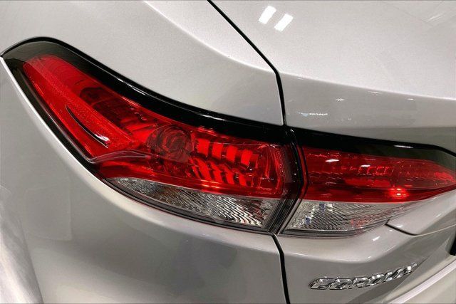 Used 2024 Toyota Corolla LE FWD image 28