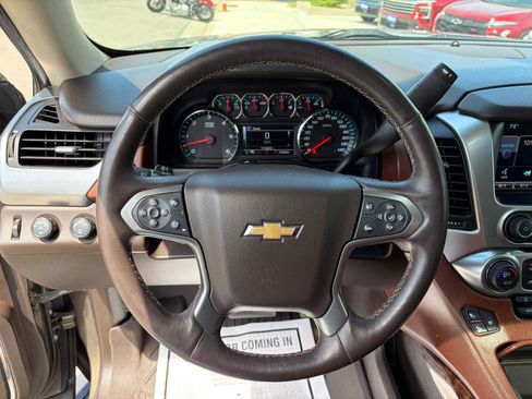 Used 2015 Chevrolet Suburban LTZ AWD/4WD image 12