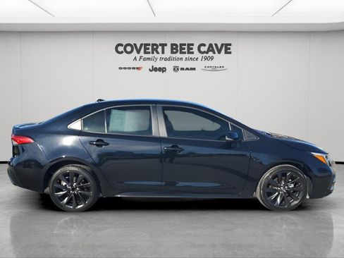 Used 2024 Toyota Corolla SE image 12