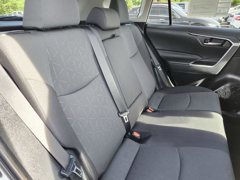 Used 2024 Toyota RAV4 XLE AWD/4WD image 18