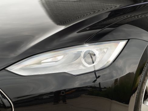 Used 2015 Tesla Model S P90D AWD/4WD image 30