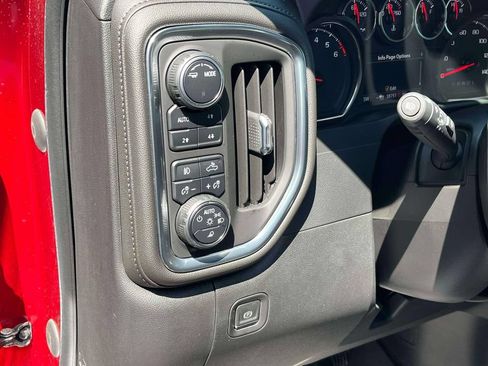 Certified 2022 Chevrolet Silverado 1500 LTZ w/ LTZ Premium Package AWD/4WD image 28