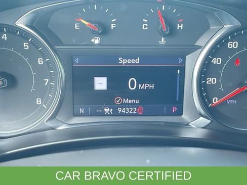 Certified 2022 Chevrolet Equinox RS w/ Infotainment Package AWD/4WD image 12