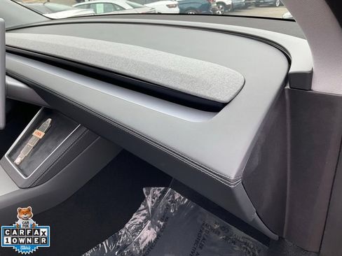 Used 2026 Tesla Model Y AWD image 71