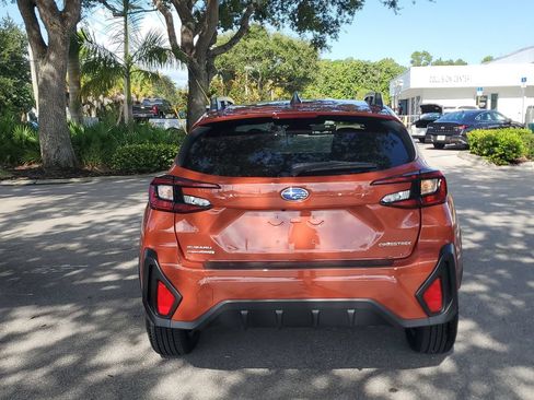 Used 2024 Subaru Crosstrek 2.0i Premium AWD/4WD image 4