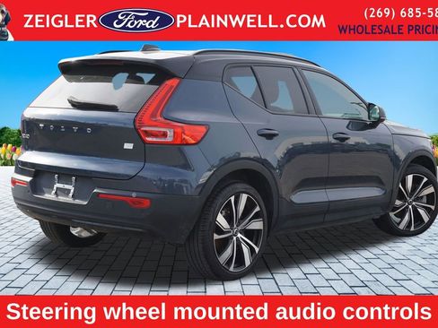 Used 2022 Volvo XC40 P8 Recharge Plus AWD/4WD image 5
