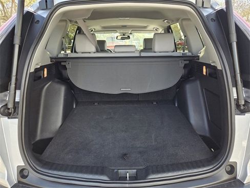 Used 2020 Honda CR-V Touring image 9