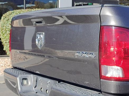 Used 2019 RAM 1500 Express AWD/4WD image 36