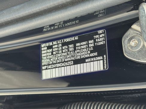 Used 2022 Porsche Cayenne E-Hybrid image 49