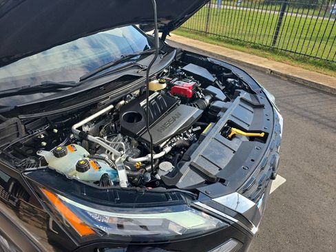 Used 2023 Nissan Rogue SV image 13