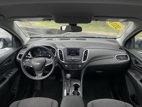 Used 2024 Chevrolet Equinox LT FWD image 20