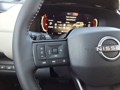 New 2026 Nissan Pathfinder SL FWD image 10