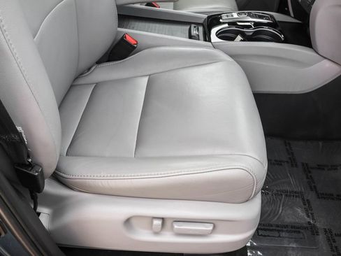 Used 2019 Honda Pilot Touring image 42