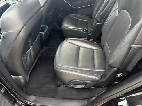 Used 2018 Hyundai Santa Fe Limited image 41