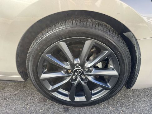 Used 2023 MAZDA MAZDA3 s FWD image 13