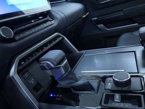 New 2026 Toyota Tundra Platinum AWD/4WD image 23