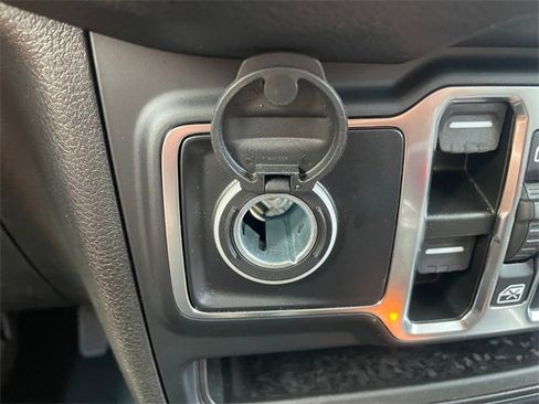 Used 2024 Jeep Wrangler Sport S image 25