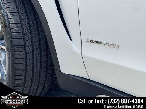 Used 2017 BMW X5 xDrive50i w/ Executive Package AWD/4WD image 33