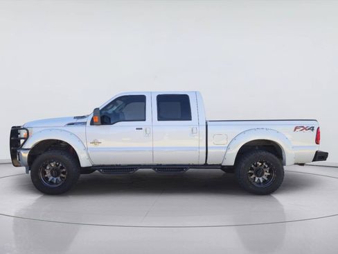 Used 2016 Ford F250 Lariat w/ Lariat Ultimate Package AWD/4WD image 2