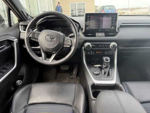 Used 2020 Toyota RAV4 XSE w/ XSE Grade Weather Package image 6