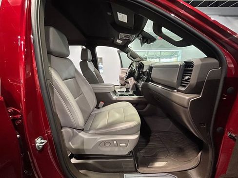 Used 2023 GMC Sierra 1500 SLT w/ SLT Premium Plus Package AWD/4WD image 14