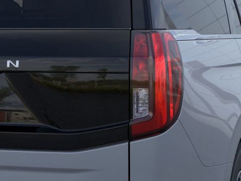 New 2026 Ford Expedition Active image 21