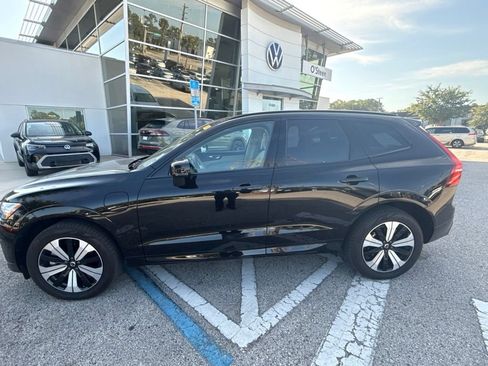 Used 2025 Volvo XC60 T8 Plus w/ Protection Package Premier AWD/4WD image 3