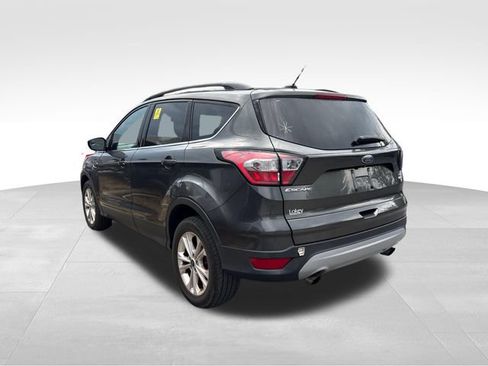 Used 2018 Ford Escape SE AWD/4WD image 2