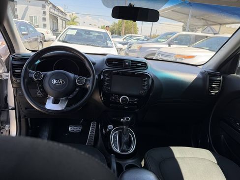 Used 2017 Kia Soul + w/ Audio Package FWD image 15