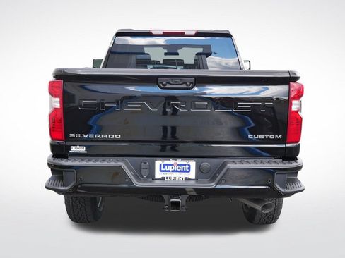 New 2026 Chevrolet Silverado 2500 Custom w/ Custom Value Package AWD/4WD image 4