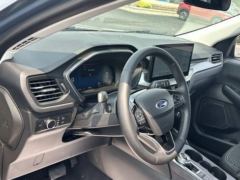 Used 2024 Ford Escape Active w/ Tech Pack #2 AWD/4WD image 9