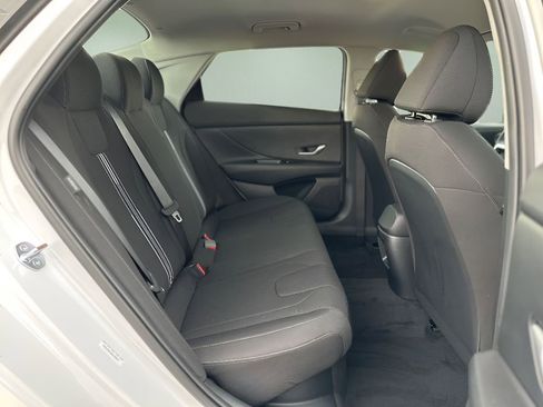 New 2025 Hyundai Elantra Blue image 23