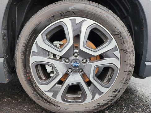 Used 2024 Subaru Ascent Limited w/ Technology Package image 8