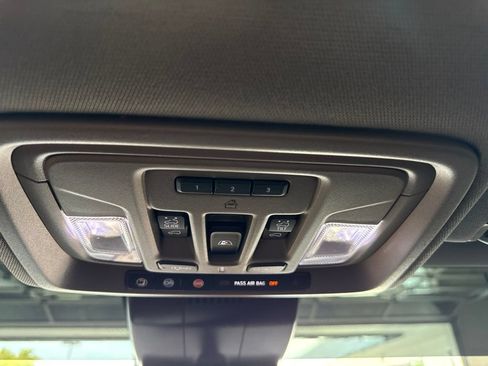 Used 2024 GMC Sierra 2500 Denali w/ Denali Reserve Package AWD/4WD image 38