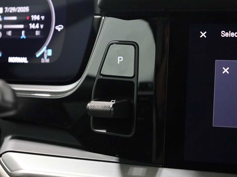 New 2025 Porsche Cayenne GTS image 29