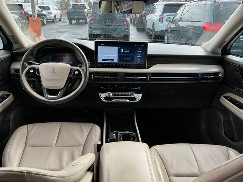 Certified 2024 Lincoln Corsair Reserve w/ Equipment Group 201A image 17