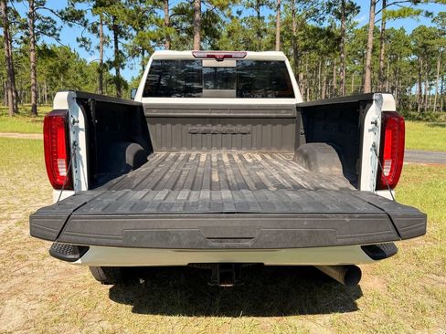 Used 2023 GMC Sierra 2500 Denali w/ Denali Ultimate Package AWD/4WD image 7