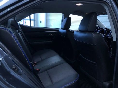 Used 2019 Toyota Corolla SE FWD image 23