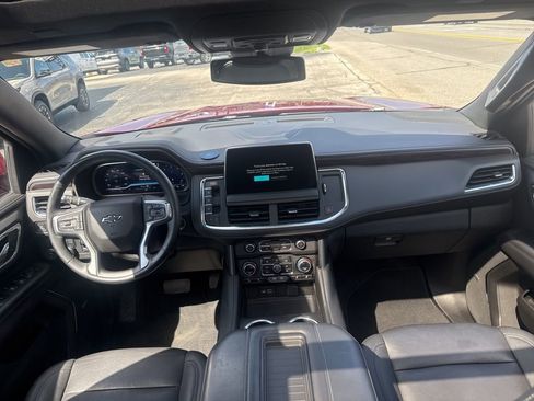Used 2023 Chevrolet Tahoe Z71 w/ Z71 Off-Road Package AWD/4WD image 26