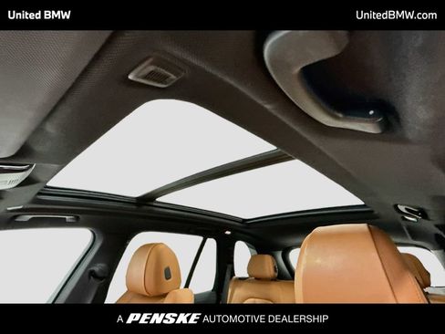 Used 2021 BMW X5 xDrive40i w/ Premium Package 3 AWD/4WD image 12