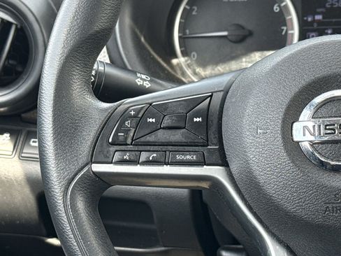 Used 2018 Nissan Kicks S FWD image 28