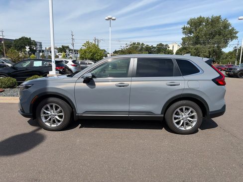 Used 2024 Honda CR-V EX-L image 10