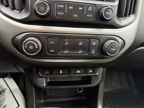 Used 2016 Chevrolet Colorado LT w/ LT Convenience Package image 12