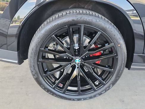 New 2027 BMW X6 xDrive40i w/ Climate Comfort Package AWD/4WD image 9